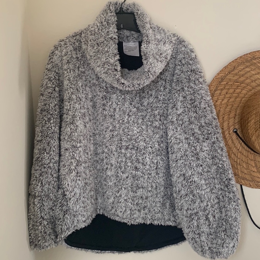 Lululemon Warm Restore Sherpa Pullover